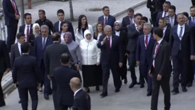 AK Parti 3. Olağanüstü Büyük Kongresi - Cumhurbaşkanı Erdoğan ve Başbakan Yıldırım Kongre Alanında
