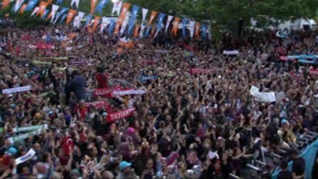 Cumhurbaşkanı Erdoğan ve Başbakan Yıldırım Kongre Öncesinde Partililere Seslendi