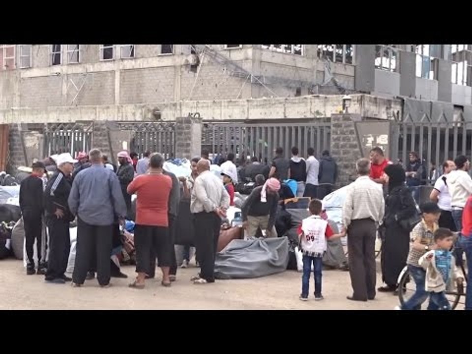 Final Rebel Convoy Leaves al-Waer for Opposition Area in North Syria