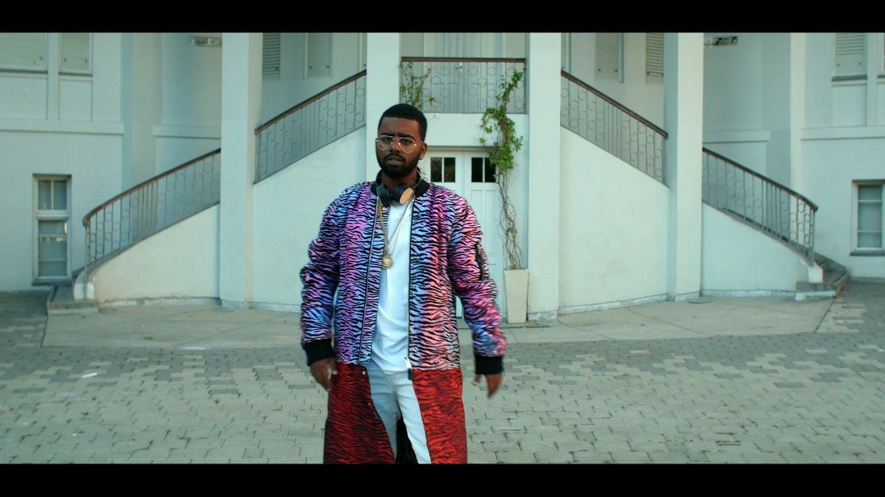 נועה קירל ואביאור מלסה - מקום לשינוי