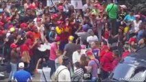 MANIFESTACIONES EN VENEZUELA TERMINAN EN VIOLENTOS ENFRENTAMIENTOS ENCONTRA DEL GOBIERNO