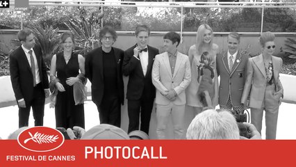 HOW TO TALK GIRLS AT PARTIES - Photocall - EV - Cannes 2017