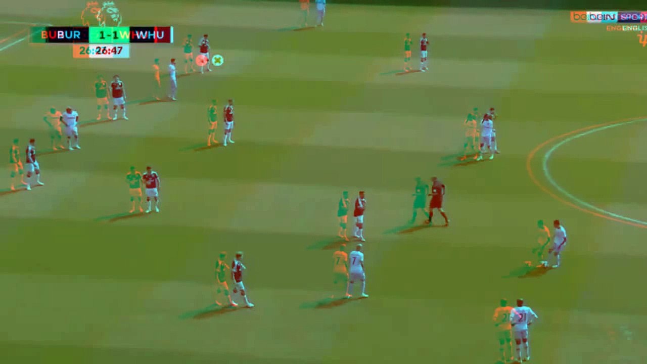 Superbe but de Sofiane Feghouli face à Burnley