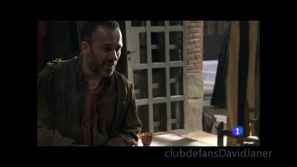 SATUR PONE LOS PIES A NUÑO EN LA ESCUELA