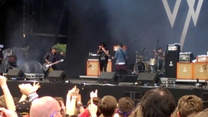 sleeping with sirens  @ leeds festival