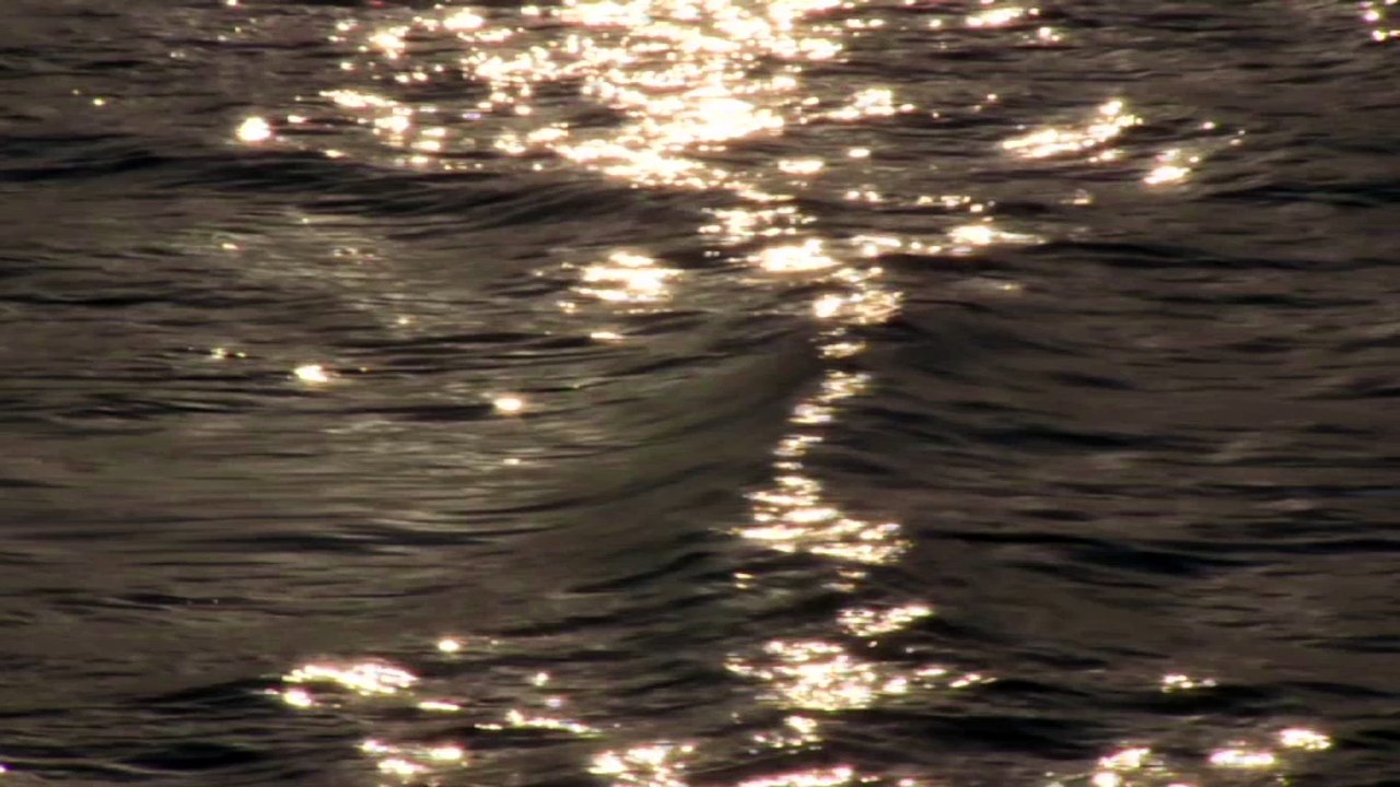 sparkling_ocean_waves