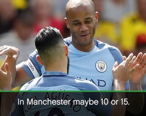 Télécharger la video: Guardiola misunderstands question; confirms two stars' future