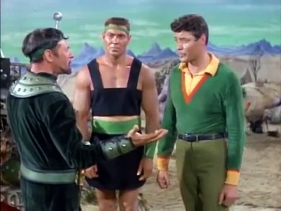 Lost In Space S02 E8  The Deadly Games Of Gamma 6 part 1/2