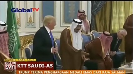 Donald Trump Terima Penghargaan dari Raja Salman