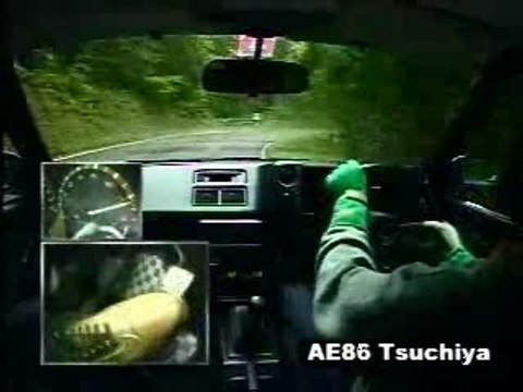 Mountain Drift - AE86 VS Skyline R34