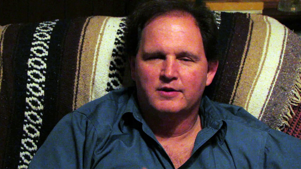 Bobby Fulton shoots on having Thanksgiving in Nashville & Adrian Street