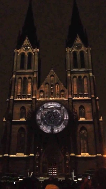 Khôra -- The Macula (video-mapping)