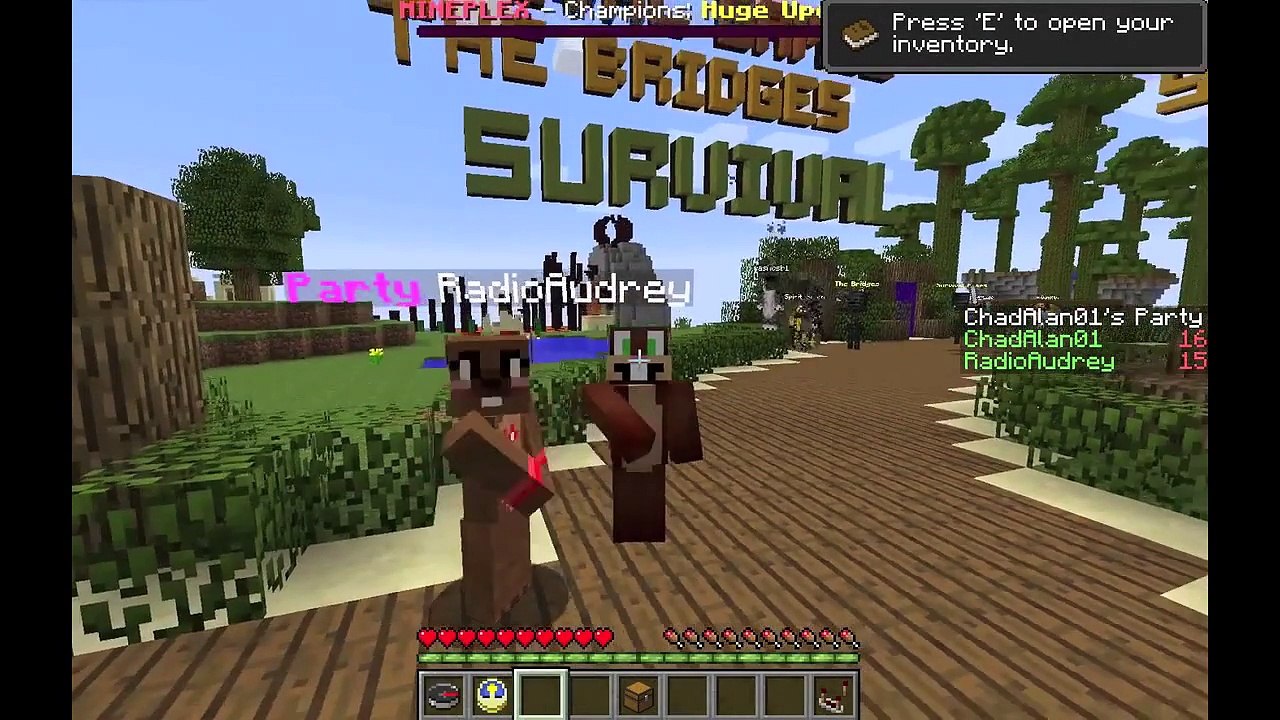 Minecraft - Squirrrel and Squirrrelette Play Paintball Mini Game!