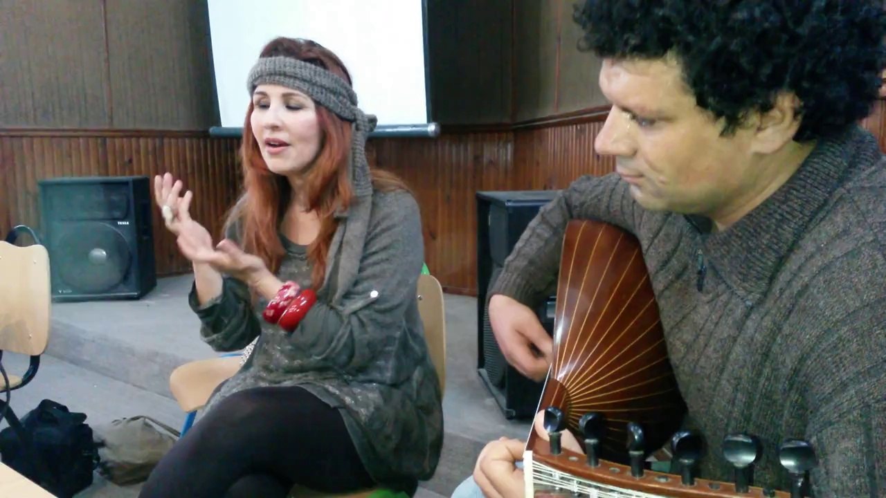 انا اتوب عن حبك أنا ( جلسة أصدقاء في تونس) ... نبيهة كراولي