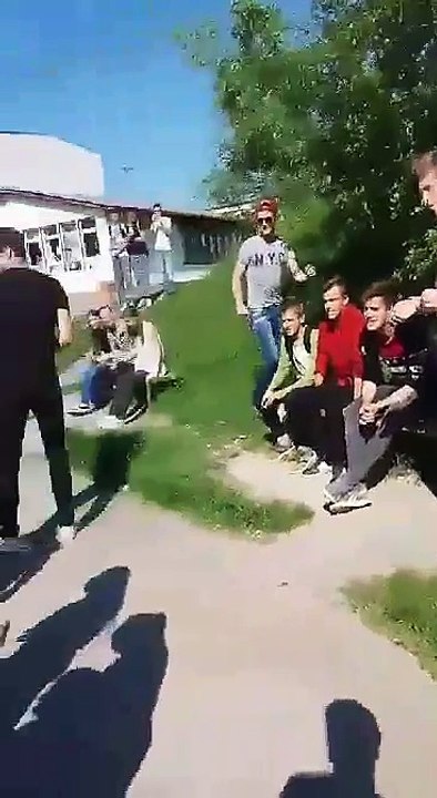 POTUKLE SE UČENICE