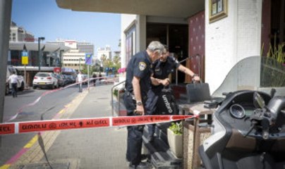 Trump Ziyareti Öncesi Tel Aviv'de Araç Yayaların Arasına Daldı!