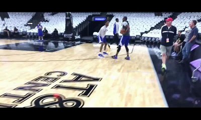 【NBA】Iguodala, Clark, McCaw & Looney playing 1-on-1 at Warriors (2-0) morning shootaround b4 Spurs WCF G3