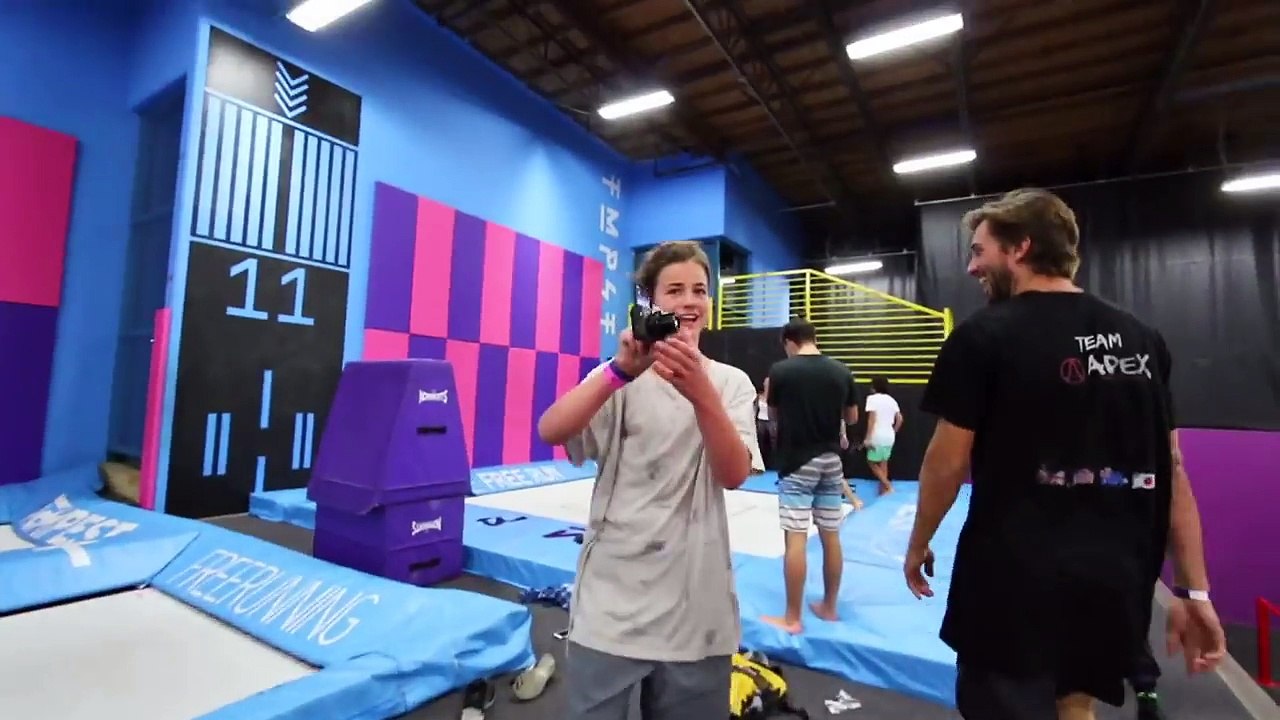 SUPER TRAMPOLINE PARK OBSTACLE COURSE