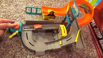 Hot Wheels Stunt Street City Playset with Launching Pizza Toy Review-sfUU0