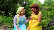 Frozen Elsa & Spiderman POOL KISS! w_ Pink Spidergirl Joker Anna Catwoman  PRANK! Superhero Fun  -)-cwIMf4nrY