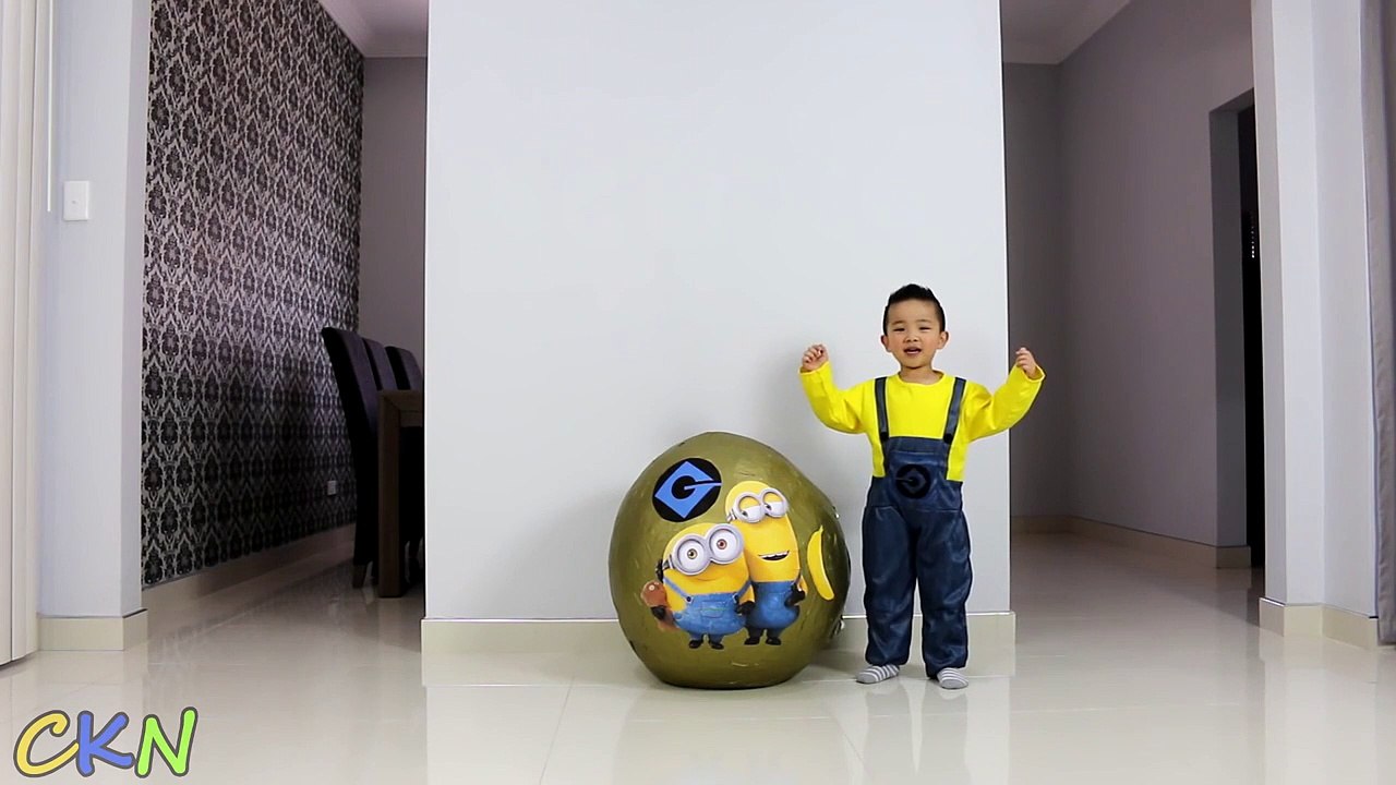 Super Giant Minions Surprise toys egg Opening Minion Bob Stuart Phil Ckn Toys-O8
