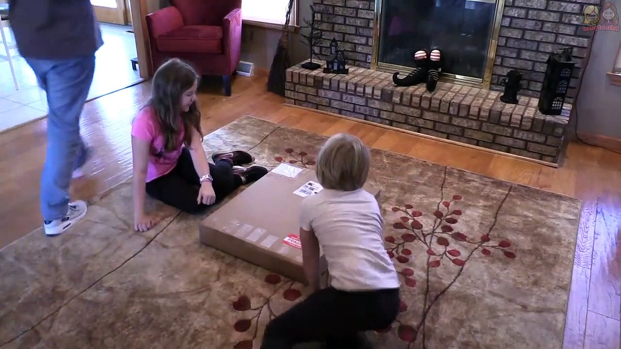 Gold Play Button unboxing! _ Life With Jillian & Addie _ Babyteeth4-H