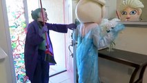 Frozen Elsa Loses Her Head! - Spiderman vs Frozen Elsa vs Joker - w_ Rainbow Hair - Disney Princess-52cc8Fhw1