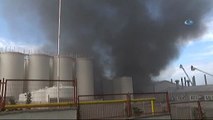 İkitelli Organize Sanayi Bölgesinde Çıkan Yangın Paniğe Neden Oldu