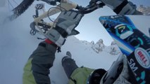 Il dévale une montagne entière en glissant après une chute en VTT !