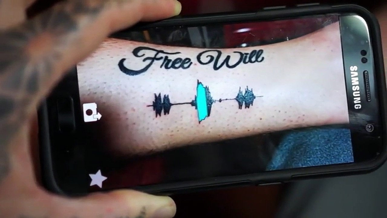 La voix de votre petite amie, le rire de votre bébé... Un Américain invente le tatouage sonore