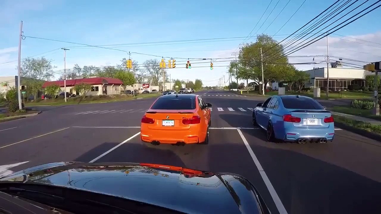 2 BMW font la course... et sont piégées par la police sous couverture