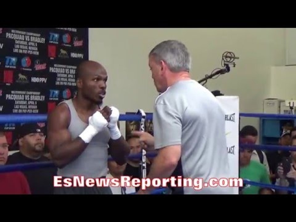 TIMOTHY BRADLEY AGGRESSIVE INSIDE SHADOW BOXING ASSISTED BY TEDDY ATLAS - EsNews Boxing