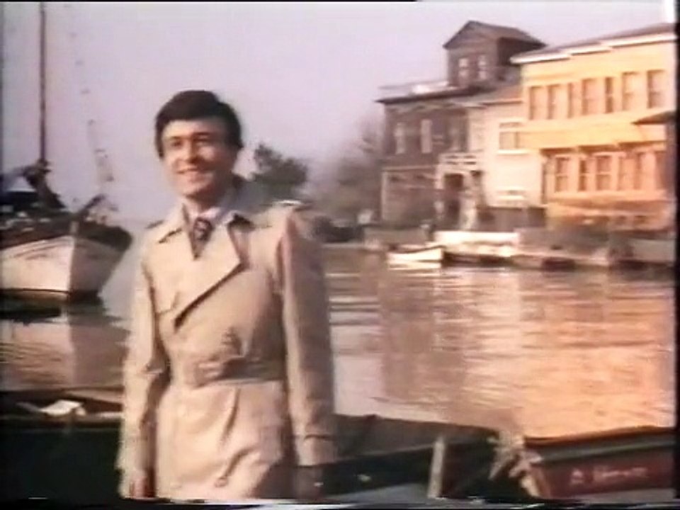 Erol Evgin - Akbank Reklam Şarkısı (1980'ler)