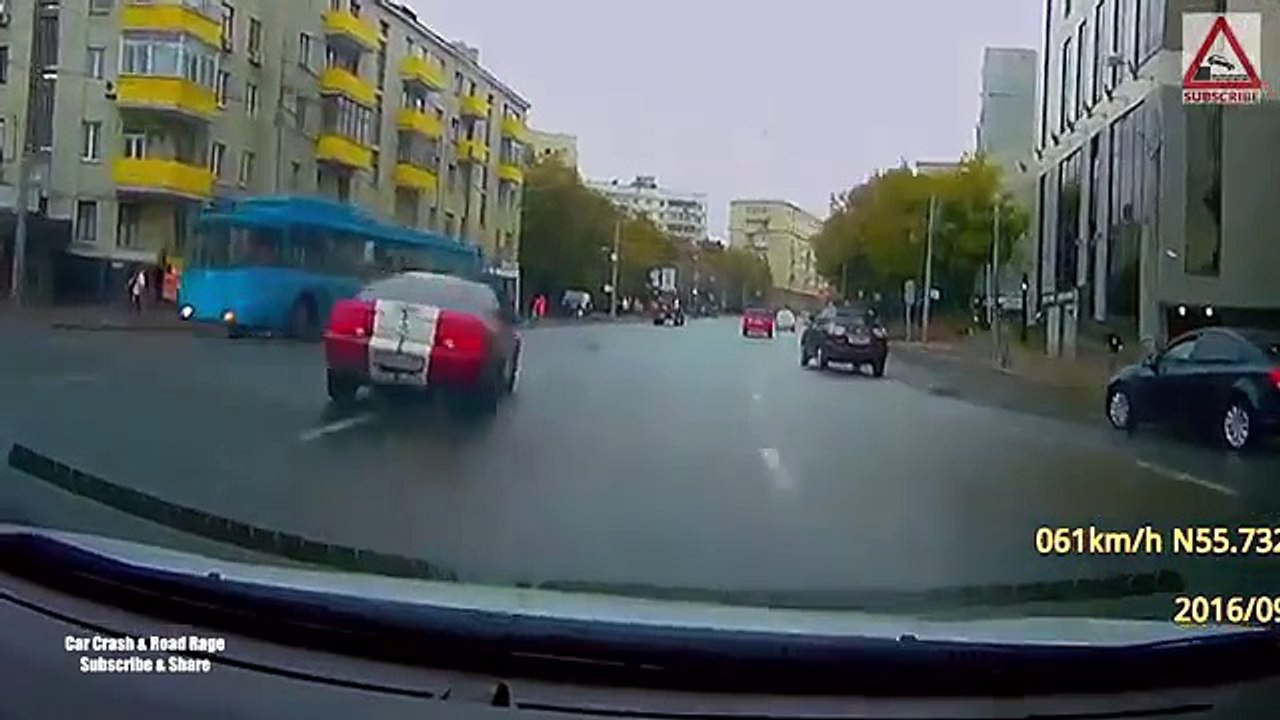 Car Crash Compilation OCTOBER 2016 #37