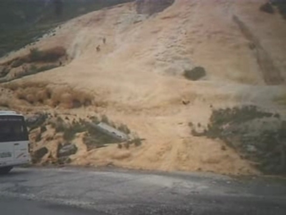 Source d'eau sur la route militaire