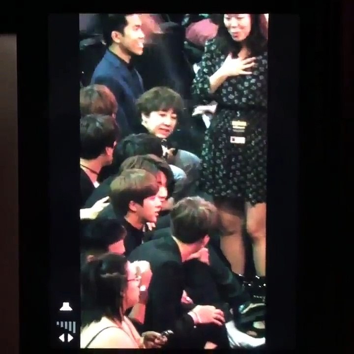 [FANCAM ] BTS BILLBOARD ARRIVE BBMAs