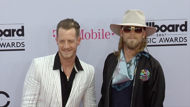 Florida Georgia Line 2017 Billboard Music Awards Magenta Carpet