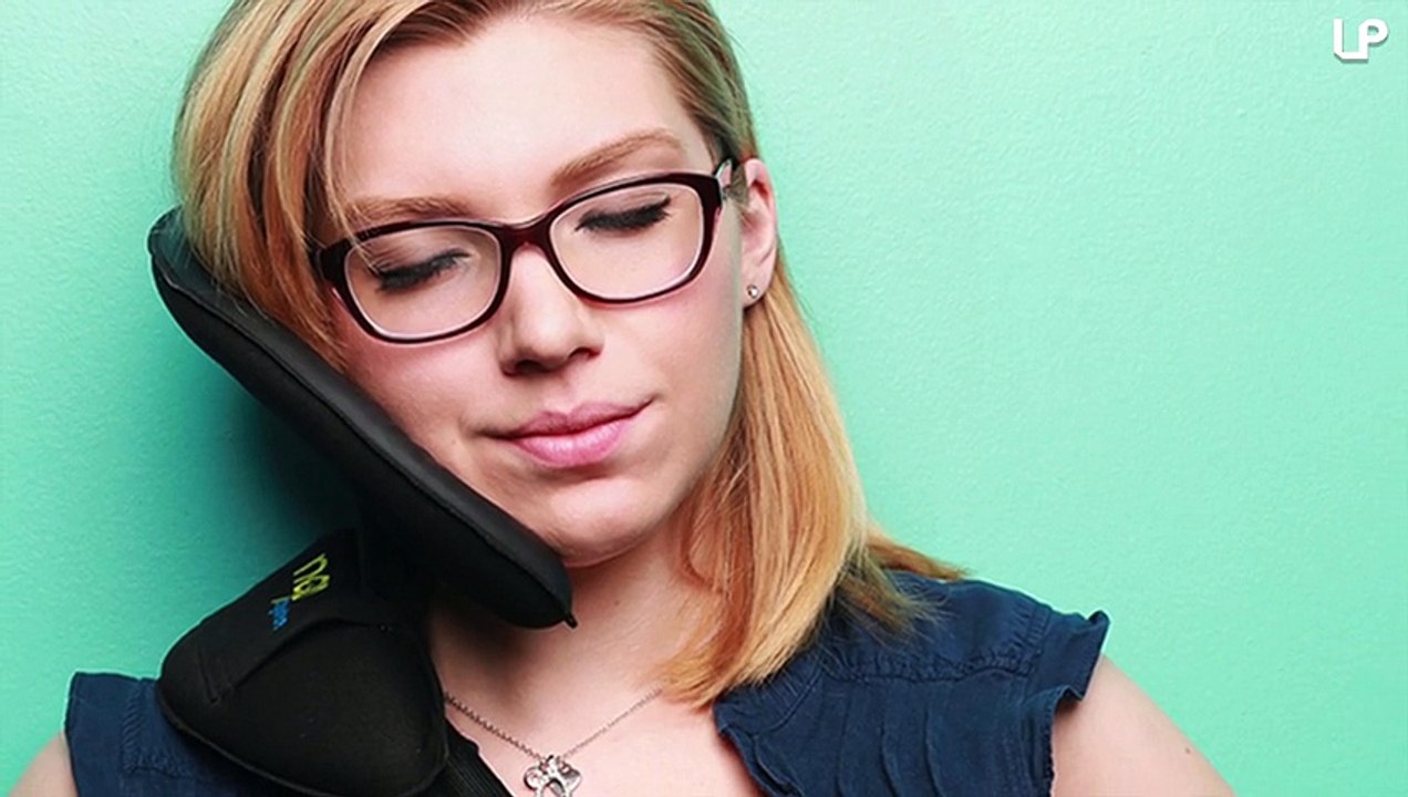 10 Gadgets To Make Flights Easier