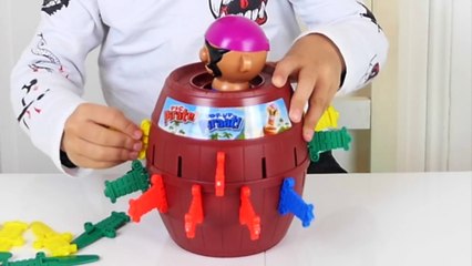 JEU - PIC PIRATE ! - On n'a jamais vu un Pirate sauter si haut -) - Jeu de société