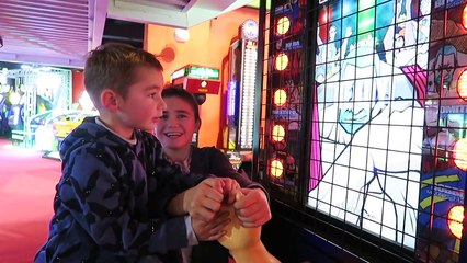 VLOG - MINI-PARC D’ATTRACTION en PLEIN PARIS - LA TÊTE DANS LES NUAGES