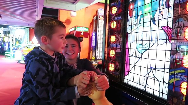 VLOG - MINI-PARC D’ATTRACTION en PLEIN PARIS - LA TÊTE DANS LES NUAGES