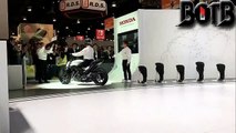 2017 - Honda Riding Assist self balancing motorcycle revealed
