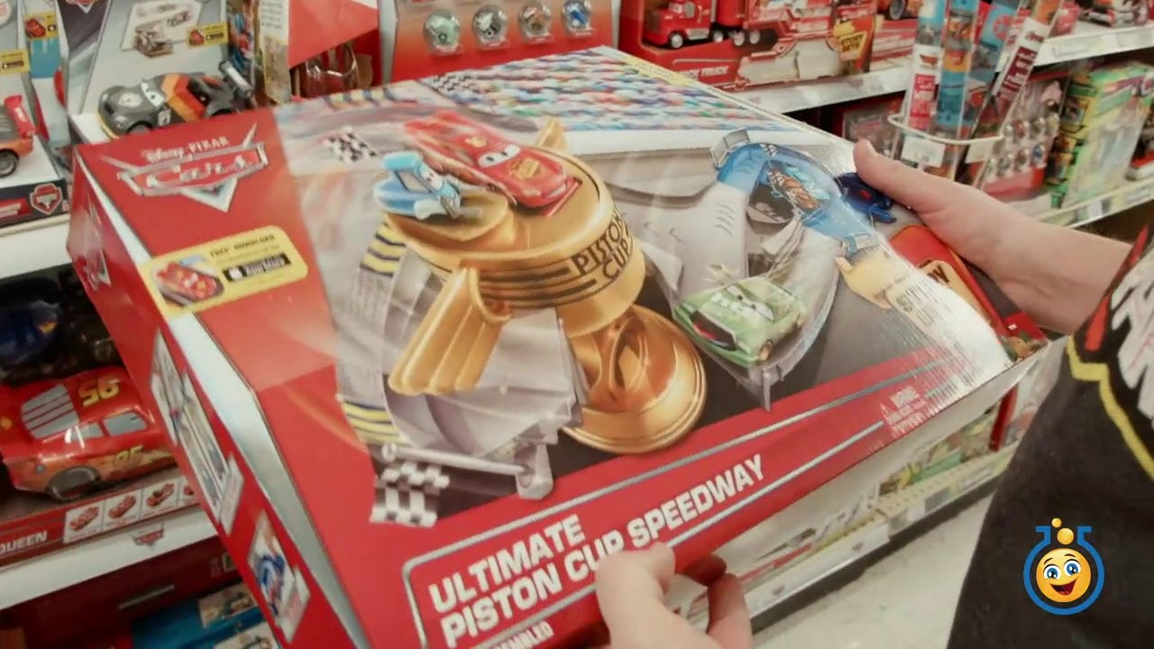 Hot Wheels Split Speeders Blade Raid Track Set & Disney Cars Toys Lightspeed Loopin' Launcher-yV0