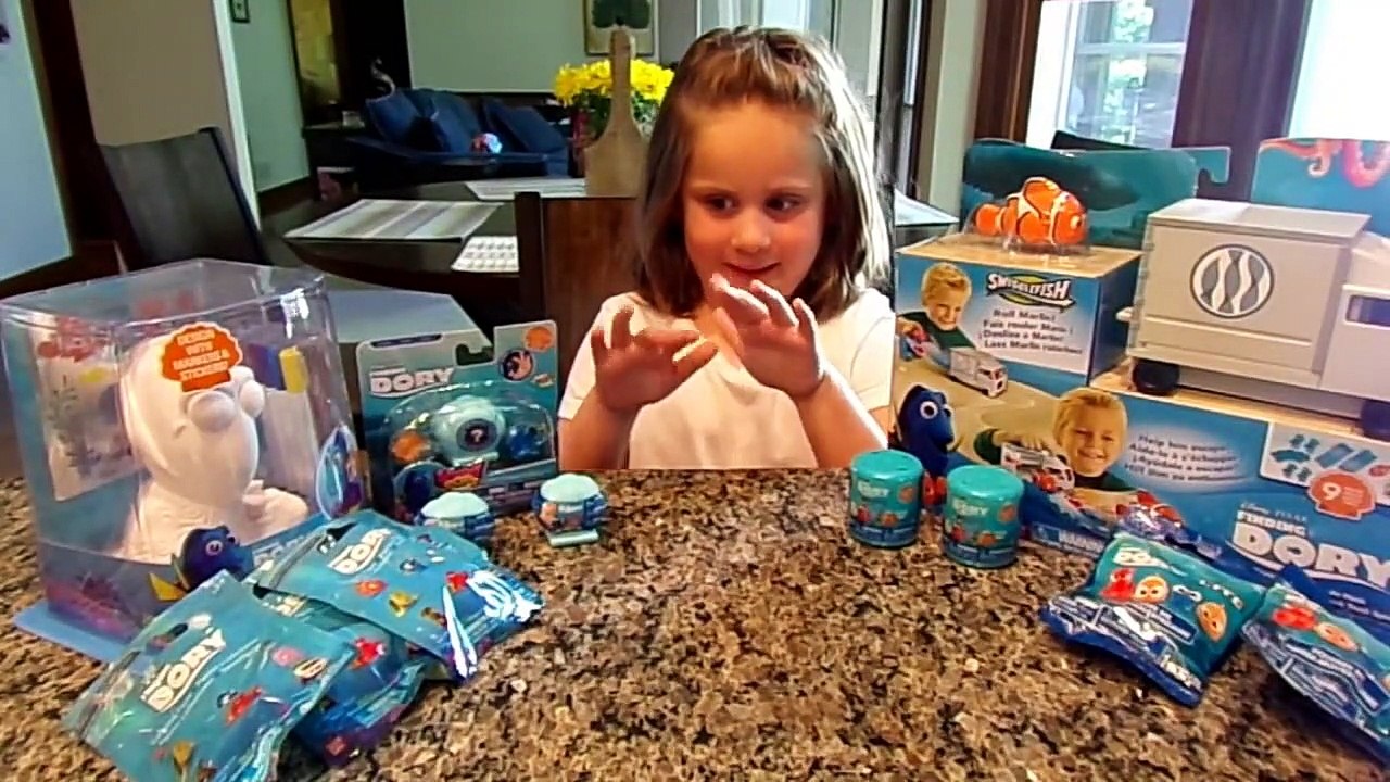 Finding Dory-Blind bags, Mashems, Squishy Pops, Micro Lites and more-V