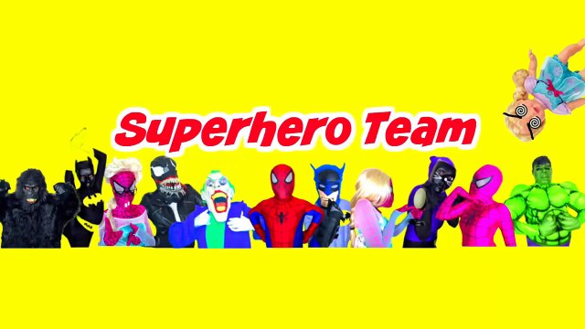 Spiderman vs Joker - Rainbow Skittles Poo Colored Balls! w_ Frozen Elsa Orbeez! - Fun Superheroes-f