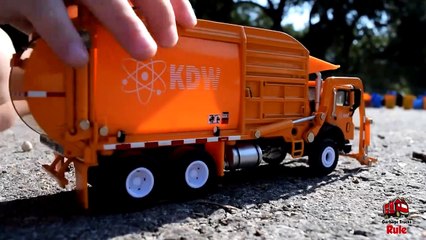 GARBAGE TRUCK Videos For Children l Kids Bruder Garbage Truck To The Rescue! l TOY TRUCK Videos Kids-AR3