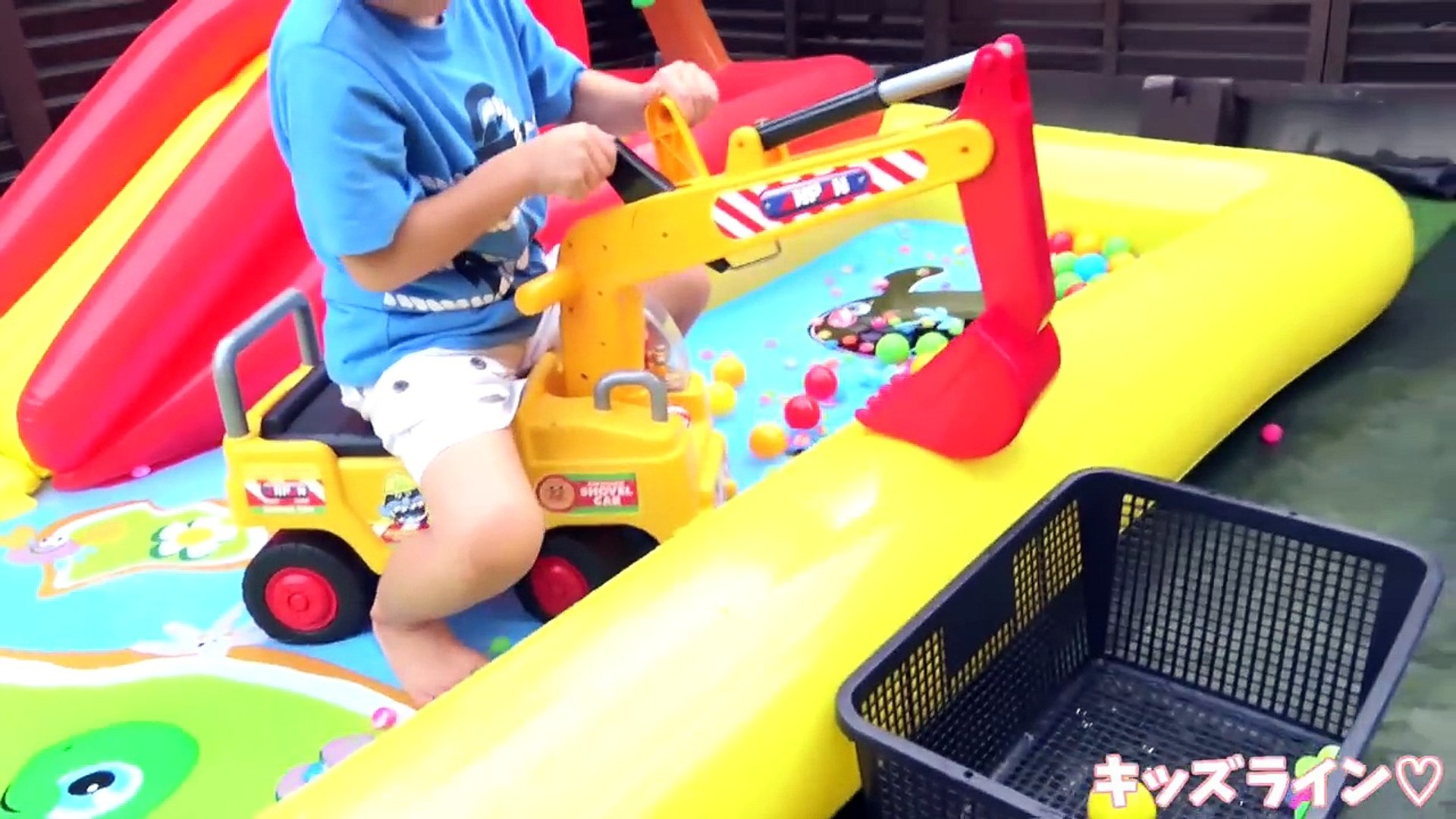 アンパンマン ショベルカー New元気シャベルカー 水遊び おもちゃ Anpanman Digger Toy Dailymotion Video