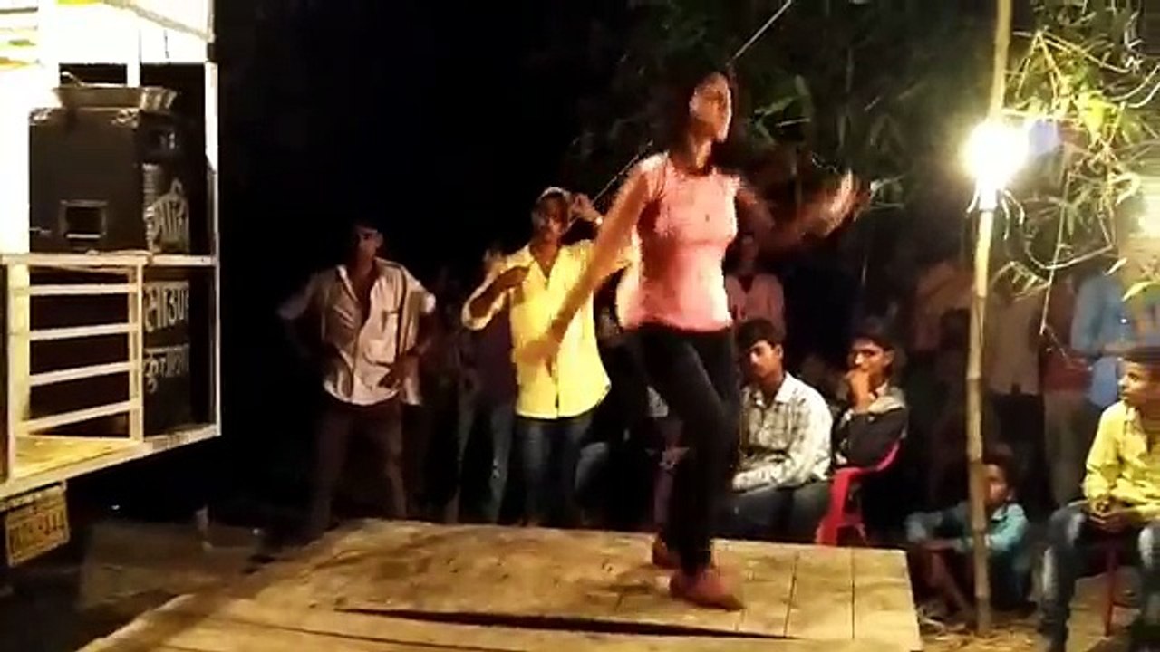 Billi Me Killi Lagake Hilaila Raja Ji New Bhojpuri Arkestra Video Song 2017 Top Bhojpuri Video Song