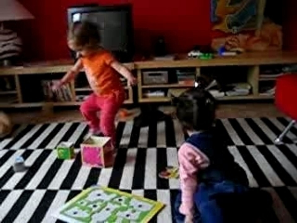 JEUX ENTRE COUSINES 1