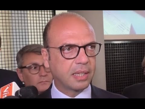 Napoli - La Farnesina incontra le imprese, convegno col ministro Alfano (22.05.17)